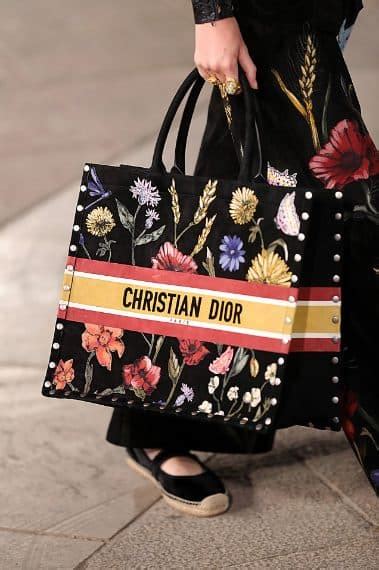 dior cruise 2021 book tote|Dior women's cruise.